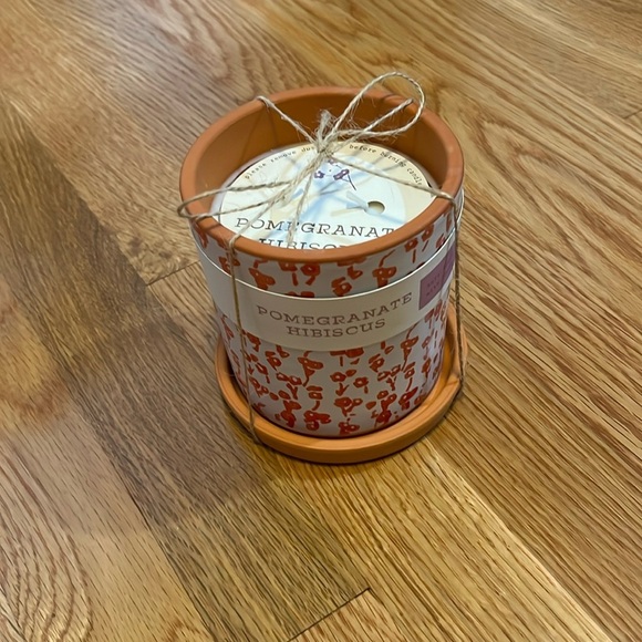 Anthropologie Blooming Terracotta Planter Candle NEW - Picture 5 of 9